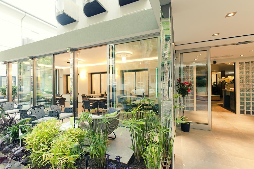 Hotel Stanchini Bellaria-Igea Marina Bagian luar foto