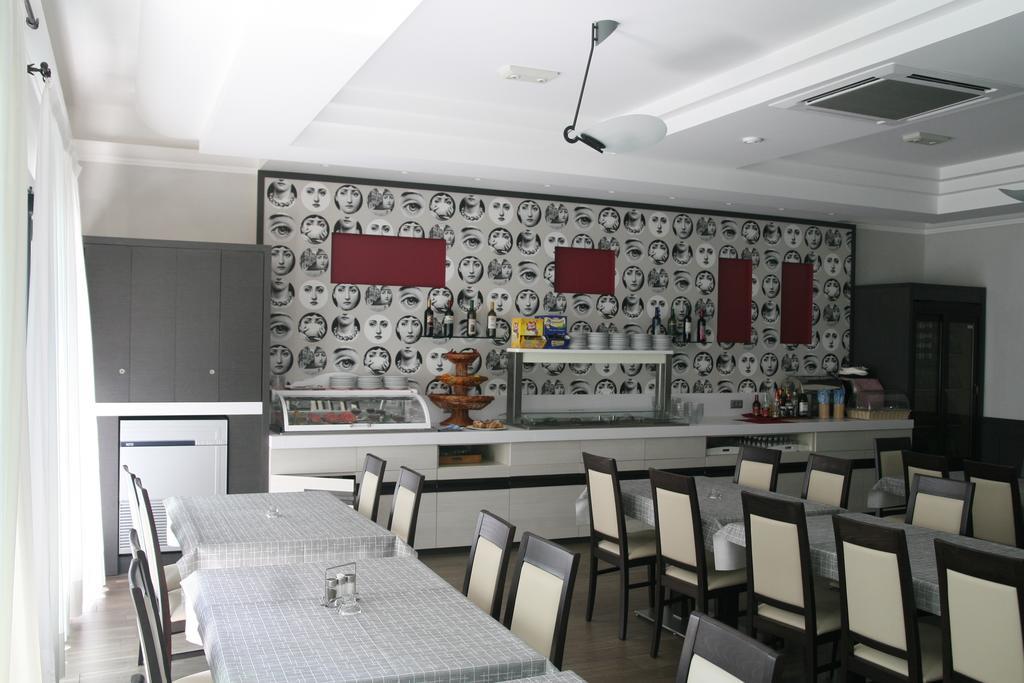 Hotel Stanchini Bellaria-Igea Marina Bagian luar foto