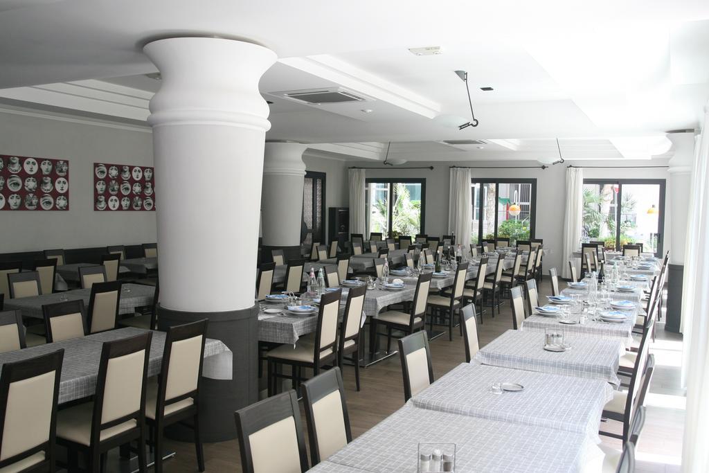 Hotel Stanchini Bellaria-Igea Marina Bagian luar foto